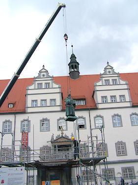 Luther schwebt